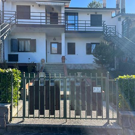 Il Rifugio Di Carmine Apartment Castel Di Sangro Exterior photo